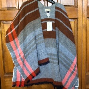 NWT fall colored ruana